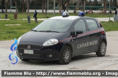 Fiat Grande Punto
Carabinieri
CC DD753
Parole chiave: Fiat Grande_Punto CCDD753