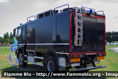 Iveco Trakker AT190T45W 4x4 II serie
Carabinieri
Raggruppamento Aeromobili
Servizio Antincendio Eliporti
Allestimento Magirus
CC DI 533

Si ringrazia il Comando Generale
dell'Arma dei Carabinieri per la disponibilità
Parole chiave: Iveco Trakker_AT190T45W_4x4_IIserie CCDI533