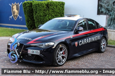 Alfa Romeo Nuova Giulia Quadrifoglio
Carabinieri
Nucleo Operativo e RadioMobile di Roma
CC DK 554
Parole chiave: Alfa_Romeo Nuova_Giulia_Quadrifoglio CCDK554