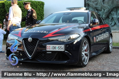 Alfa Romeo Nuova Giulia Quadrifoglio
Carabinieri
Nucleo Operativo e RadioMobile di Roma
CC DK 554
Parole chiave: Alfa_Romeo Nuova_Giulia_Quadrifoglio CCDK554