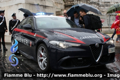 Alfa Romeo Nuova Giulia Quadrifoglio
Carabinieri
Nucleo Operativo e RadioMobile di Milano
CC DK 555
Parole chiave: Alfa-Romeo Nuova_Giulia_Quadrifoglio CCDK555