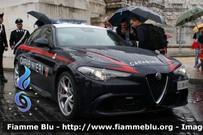 Alfa Romeo Nuova Giulia Quadrifoglio
Carabinieri
Nucleo Operativo e RadioMobile di Milano
CC DK 555
Parole chiave: Alfa-Romeo Nuova_Giulia_Quadrifoglio CCDK555