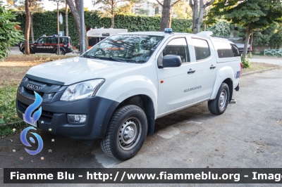 Isuzu D-Max II serie
Carabinieri
Comando Carabinieri Unità per la tutela Forestale, Ambientale e Agroalimentare
Nucleo Cinofili
CC DM 572
Parole chiave: Isuzu D-Max_IIserie CCDM572