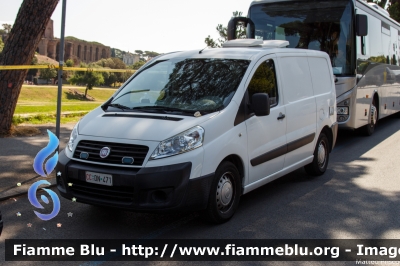 Fiat Scudo IV serie
Carabinieri
Comando Carabinieri unità per la tutela Forestale Ambientale ed Agroalimentare
Servizio CITES
CC DN 471
Parole chiave: Fiat Scudo_IVserie CCDN471