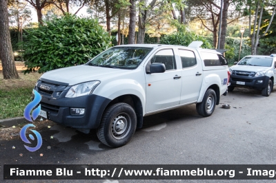 Isuzu D-Max II serie
Carabinieri
Comando Carabinieri Unità per la tutela Forestale, Ambientale e Agroalimentare
Nucleo Cinofili
CC DP 117
Parole chiave: Isuzu D-Max_IIserie CCDP117