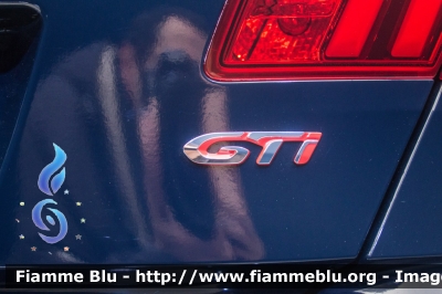 Peugeot 308 GTi
Carabinieri
Nucleo Operativo e Radiomobile
CC DT 308
Parole chiave: Peugeot 308_GTi CCDT308