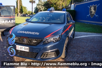 Peugeot 308 GTi
Carabinieri
Nucleo Operativo e Radiomobile
CC DT 308
Parole chiave: Peugeot 308_GTi CCDT308