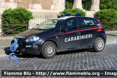 Fiat Punto VI serie
Carabinieri
Terza Fornitura
CC DV 035
Parole chiave: Fiat Punto_VIserie CCDV035