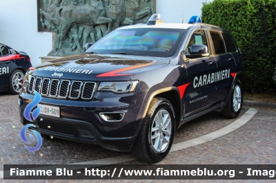 Jeep Grand Cherokee
Carabinieri
Aliquote di Primo Intervento
Allestimento Repetti
CC DV 509
Parole chiave: Jeep Grand_Cherokee CCDV509