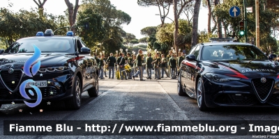 Alfa-Romeo Tonale
Carabinieri
Nucleo Operativo Radiomobile
Allestimento FCA
CC EG 455
Parole chiave: Alfa-Romeo Tonale CCEG455