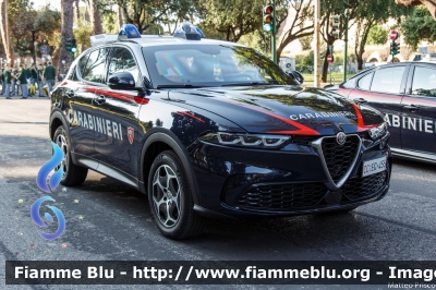 Alfa-Romeo Tonale
Carabinieri
Nucleo Operativo Radiomobile
Allestimento FCA
CC EG 455
Parole chiave: Alfa-Romeo Tonale CCEG455