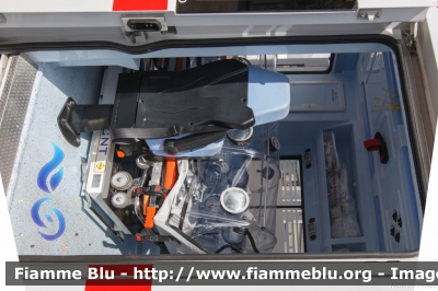 Fiat Ducato X290
Croce Rossa Italiana
Reparto Sanità Pubblica
Ambulanza ad Alto BioContenimento
Allestita Odone
CRI 181 AE
Parole chiave: Fiat Ducato_X290 CRI181AE