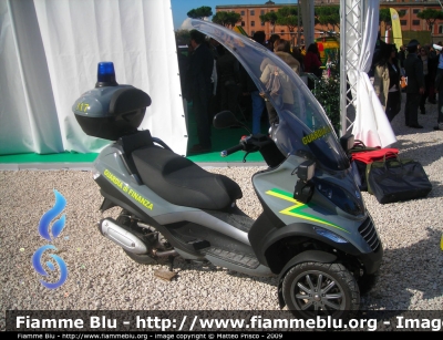 Piaggio MP3
Guardia di Finanza

Parole chiave: piaggio mp3