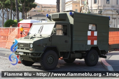 Iveco VM90
Esercito Italiano
Sanità Militare
EI AR947
Parole chiave: Iveco VM90 EIAR947