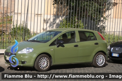 Fiat Grande Punto
Esercito Italiano
EI CM057
Parole chiave: Fiat Grande_Punto EICM057