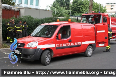 Fiat Doblò II serie
Vigili del Fuoco
Comando Provinciale di Roma
Distaccamento Aeroportuale di Fiumicino
Scorta Tecnica
VF 23061
Parole chiave: Fiat Doblò_IIserie VF23061