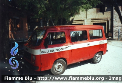 Fiat 900E
Vigili del Fuoco
Comando Provinciale di Perugia
Distaccamento Permanente di Assisi
Parole chiave: Fiat 900E