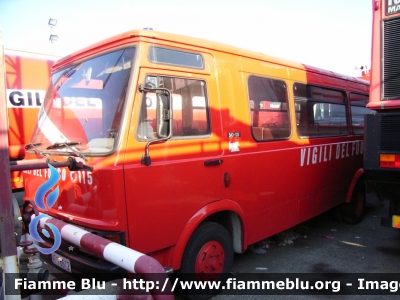 Iveco 50-10
Vigili del Fuoco
Comando Provinciale di Roma
Distaccamento Aeroportuale di Fiumicino
VF 18612
Parole chiave: Iveco 50-10 VF18612