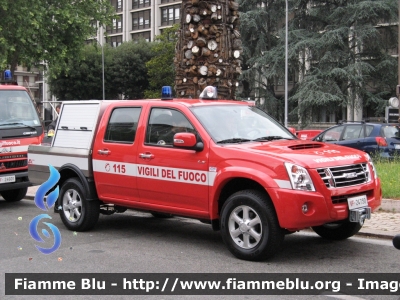 Isuzu D-Max I serie
Vigili del Fuoco
Comando Provinciale di Frosinone
Modulo Antincendio Boschivo
Allestimento Aris-Fire
VF 24750
Parole chiave: Isuzu D-Max_Iserie VF24750