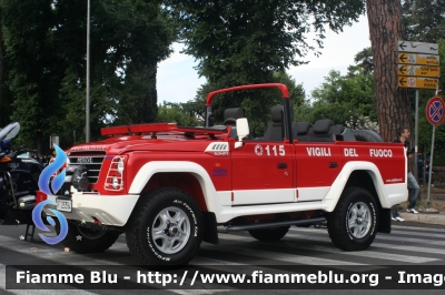 Iveco Massif
Vigili del Fuoco
Comando Provinciale di Roma
VF 25394
Parole chiave: Iveco Massif VF25394