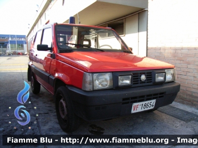 Fiat Panda 4x4 I serie
Vigili del Fuoco
Comando Provinciale di Roma
Distaccamento Aeroportuale di Fiumicino
VF 18654
Parole chiave: Fiat Panda_4x4_Iserie VF18654