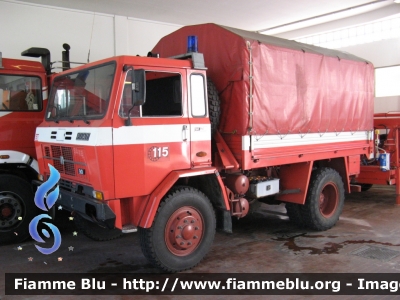 Iveco 90PC
Vigili del Fuoco
Comando Provinciale di Roma
Distaccamento cittadino di Roma EUR
VF 13362
Parole chiave: Iveco 90PC VF13362