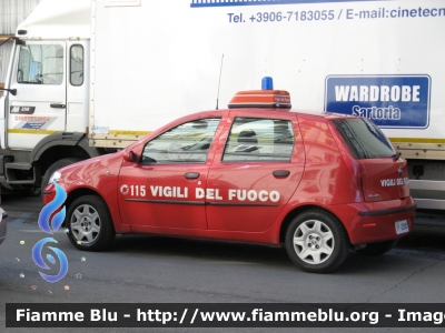 Fiat Punto III serie
Vigili del Fuoco
Comando Provinciale di Roma
VF 22980
Parole chiave: Fiat Punto_IIIserie VF22980