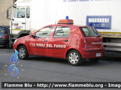 Fiat Punto III serie
Vigili del Fuoco
Comando Provinciale di Roma
VF 22980
Parole chiave: Fiat Punto_IIIserie VF22980