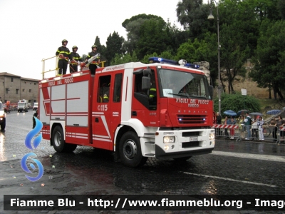 Iveco Stralis AF190S40 I serie
Vigili del Fuoco
Comando Provinciale di Roma
AutoPompaSerbatoio
VF 23690
Parole chiave: Iveco Stralis_AF190S40_Iserie VF23690