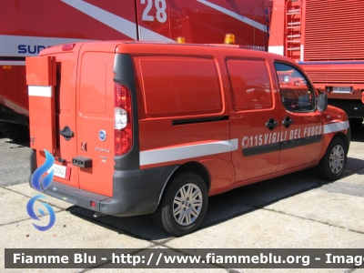 Fiat Doblò II serie
Vigili del Fuoco
Comando Provinciale di Roma
Distaccamento Aeroportuale di Fiumicino
Scorta Tecnica
VF 23062
Parole chiave: Fiat Doblò_IIserie VF23062