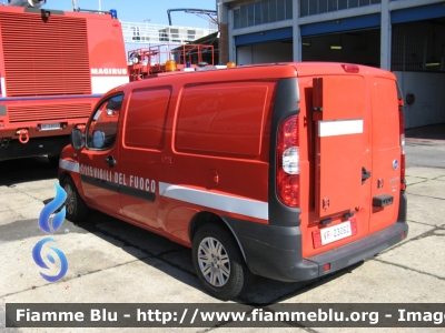 Fiat Doblò II serie
Vigili del Fuoco
Comando Provinciale di Roma
Distaccamento Aeroportuale di Fiumicino
Scorta Tecnica
VF 23062
Parole chiave: Fiat Doblò_IIserie VF23062