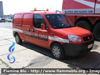 Fiat Doblò II serie
Vigili del Fuoco
Comando Provinciale di Roma
Distaccamento Aeroportuale di Fiumicino
Scorta Tecnica
VF 23062
Parole chiave: Fiat Doblò_IIserie VF23062