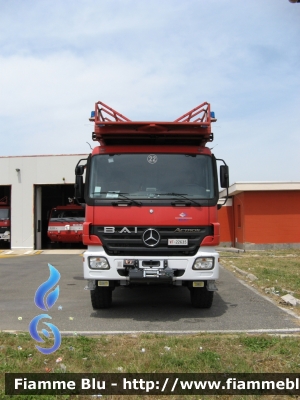 Mercedes-Benz Actros 1844 4x4 II serie
Vigili del Fuoco
Comando Provinciale di Roma
Distaccamento Aeroportuale di Fiumicino
Automezzo Soccorso Aeroportuale allestimento Bai
VF 22635
Parole chiave: Mercedes-Benz Actros_1844_4x4_IIserie VF22635