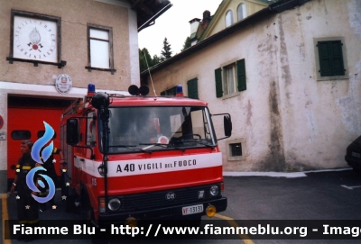 Iveco OM 79-13
Vigili del Fuoco
Comando Provinciale di Belluno
Distaccamento Volontario di Lorenzago di Cadore
VF 13131
Parole chiave: Iveco OM_79-13 VF13131