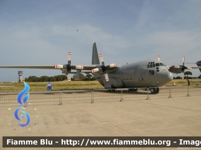 Lockheed C-130H Hercules
دولة الإمارات العربية المتحدة - United Arab Emirates - Emirati Arabi Uniti
Air Force
Parole chiave: Lockheed C-130H_Hercules