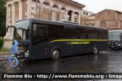 Iveco Crossway
Guardia di Finanza
GdiF 677 BN
Parole chiave: Iveco Crossway GdiF677BN