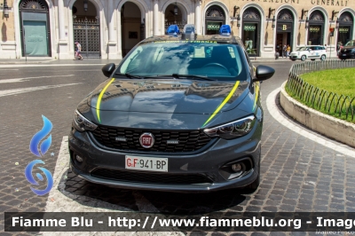 Fiat Nuova Tipo
Guardia di Finanza
Allestimento NCT Nuova Carrozzeria Torinese
Decorazione Grafica Artlantis
GdiF 941 BP
Parole chiave: Fiat Nuova_Tipo GdF941BP