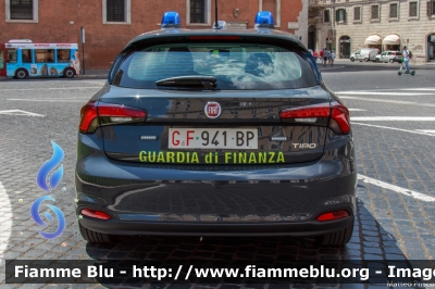 Fiat Nuova Tipo
Guardia di Finanza
Allestimento NCT Nuova Carrozzeria Torinese
Decorazione Grafica Artlantis
GdiF 941 BP
Parole chiave: Fiat Nuova_Tipo GdF941BP