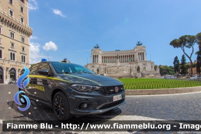 Fiat Nuova Tipo
Guardia di Finanza
Allestimento NCT Nuova Carrozzeria Torinese
Decorazione Grafica Artlantis
GdiF 941 BP
Parole chiave: Fiat Nuova_Tipo GdF941BP