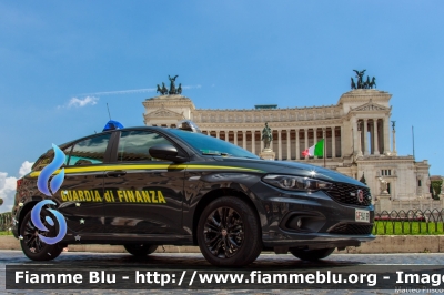 Fiat Nuova Tipo
Guardia di Finanza
Allestimento NCT Nuova Carrozzeria Torinese
Decorazione Grafica Artlantis
GdiF 941 BP
Parole chiave: Fiat Nuova_Tipo GdF941BP