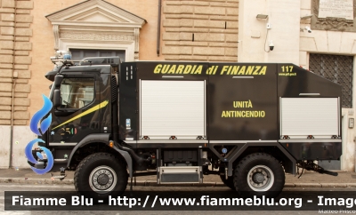 Volvo FL 814R 4x4 V serie
Guardia di Finanza
Reparto Operativo Aereonavale
Centro di Aviazione di Pratica di Mare
Allestimento Rosenfire
GdiF 965 BQ
Parole chiave: Volvo FL_814R_4x4_Vserie GdiF965BQ