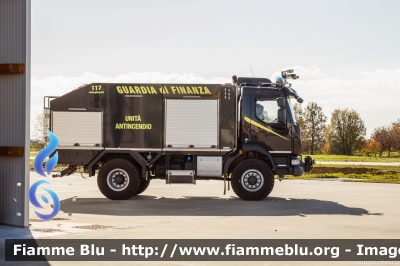 Volvo FL 814R 4x4 V serie
Guardia di Finanza
Reparto Operativo Aereonavale
Centro di Aviazione di Pratica di Mare
Allestimento Rosenfire
GdiF 965 BQ
Parole chiave: Volvo FL_814R_4x4_Vserie GdiF965BQ