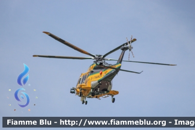 Agusta Westland AW139
Guardia di Finanza
" Volpe 413 "
* nuova livrea *

245° Anniversario della Fondazione
Parole chiave: Agusta_Westland AW139 GF413