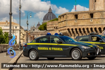 Alfa Romeo Nuova Giulia
Guardia di Finanza
Allestimento FCA
GdiF 421 BQ
Parole chiave: Alfa_Romeo Nuova_Giulia GdiF421BQ