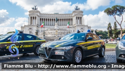 Alfa Romeo Nuova Giulia
Guardia di Finanza
Allestimento FCA
GdiF 421 BQ
Parole chiave: Alfa_Romeo Nuova_Giulia GdiF421BQ