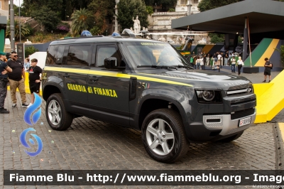 Land Rover Defender 110 II serie
Guardia di Finanza
Allestimento Elevox
GdiF 009 BS
Parole chiave: Land_Rover Defender_110_IIserie GdiF009BS