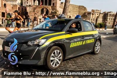 Peugeot e-208
Guardia di Finanza
Allestimento Focaccia
GdiF 075 BQ
Parole chiave: Peugeot e-208 GdiF075BQ