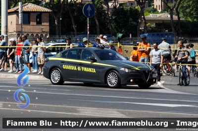 Alfa Romeo Nuova Giulia
Guardia di Finanza
Allestimento FCA
GdiF 251 BQ
Parole chiave: Alfa_Romeo Nuova_Giulia GdiF251BQ