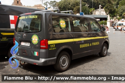 Volkswagen Caravelle T5 restyle 4motion
Guardia di Finanza
Soccorso Alpino
GdiF 298 BH
Parole chiave: Volkswagen Caravelle_T5_restyle_4motion GdiF298BH