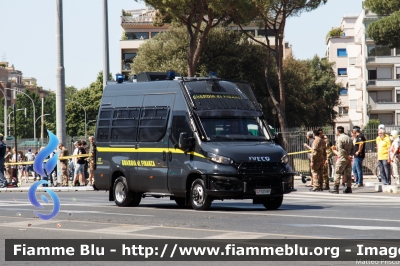 Iveco Daily VI serie restyle
Guardia di Finanza
Automezzo Blindato per Ordine Pubblico
Allestimento Sperotto
Decorazione Grafica Artlantis
GdiF 525 BP
Parole chiave: Iveco Daily_VIserie_restyle GdiF525BP